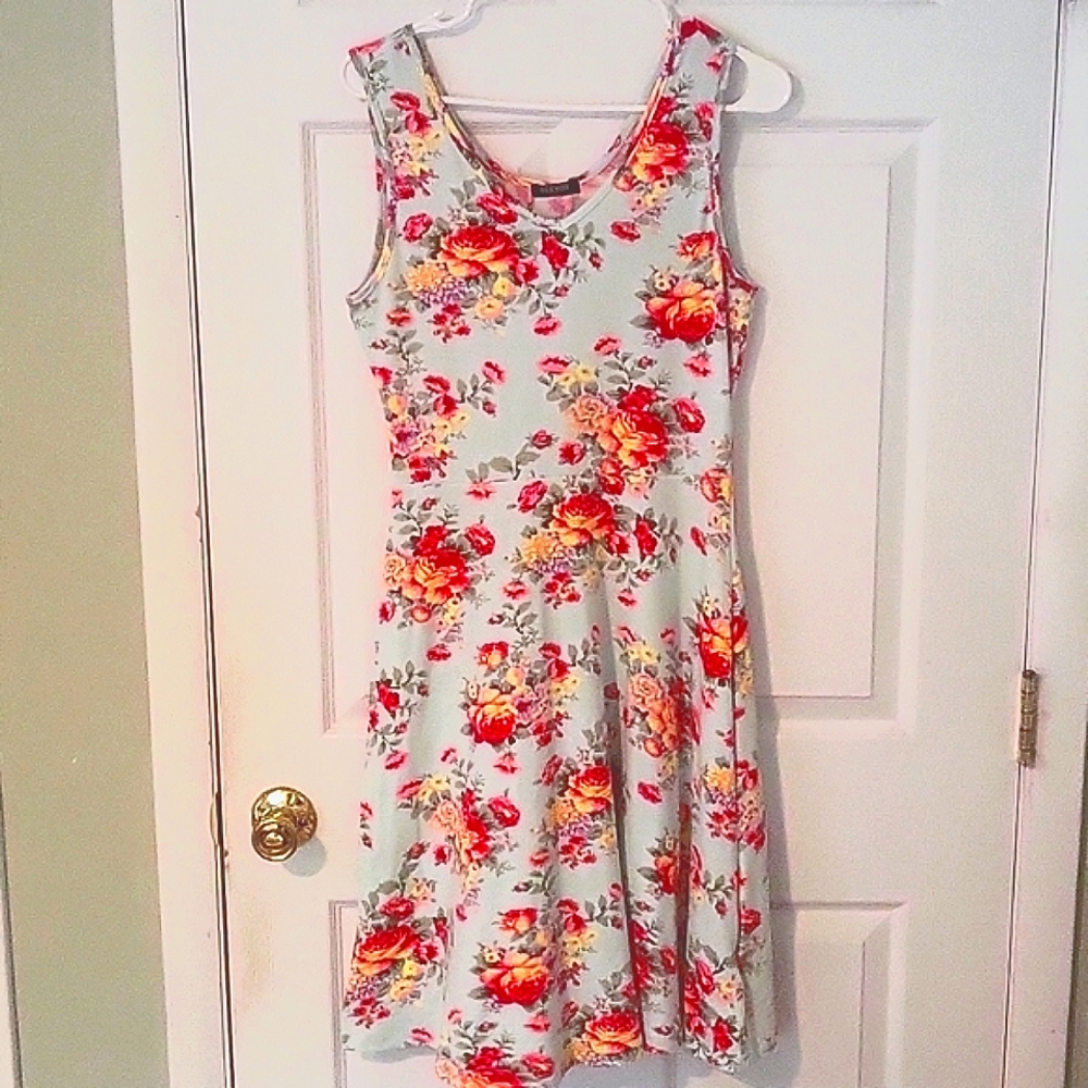 Spring  dress light green with flowers size small